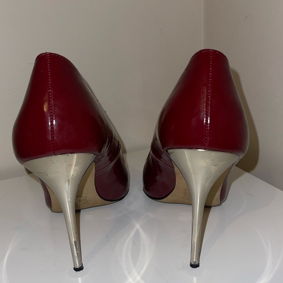 Material Girl Burgundy Patent Pointy High Heels Women Size 10 US - Picture 4 of 5